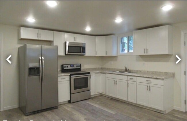 Photo - 400 B St Unidad B- Downstairs