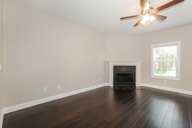 Photo - 5210 Cedar Shoals Dr