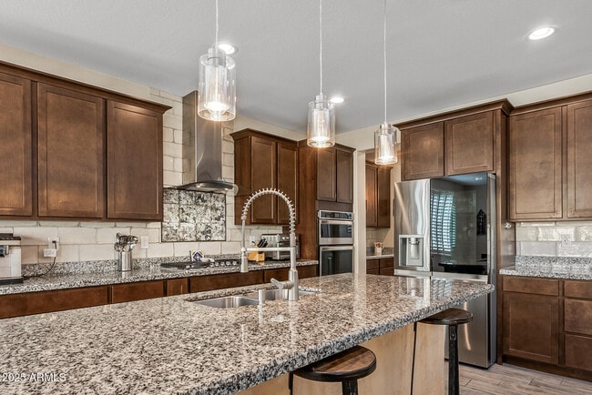 Photo - 20646 W Delaney Dr
