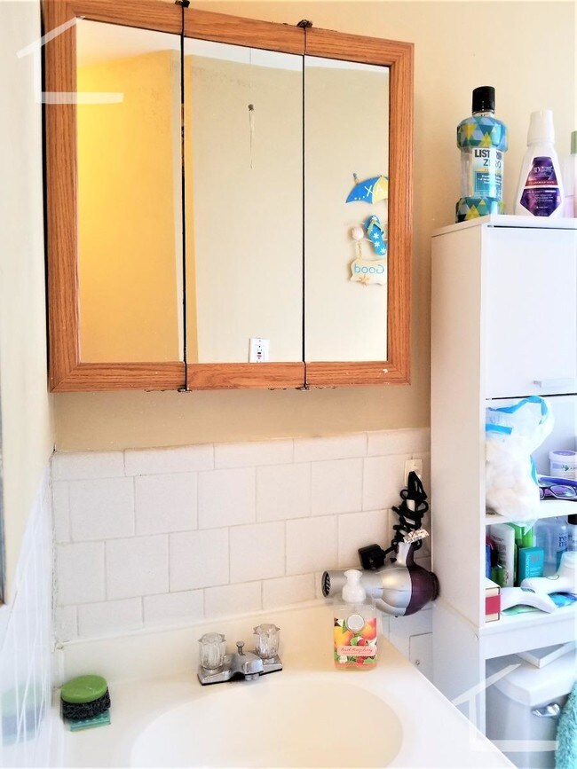 Photo - 10 Champney St Unidad 2