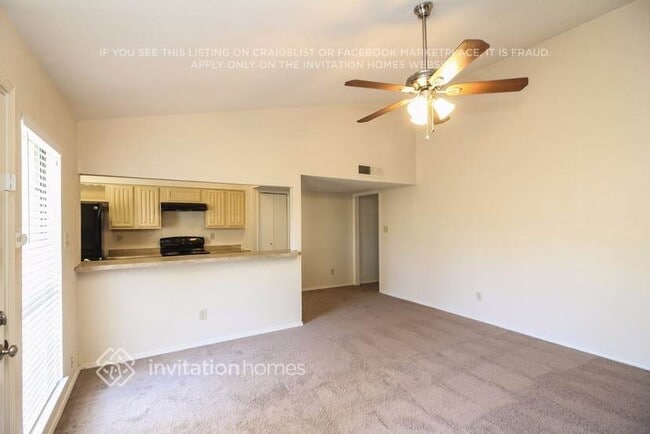 Photo - 421 Kingsbridge Dr