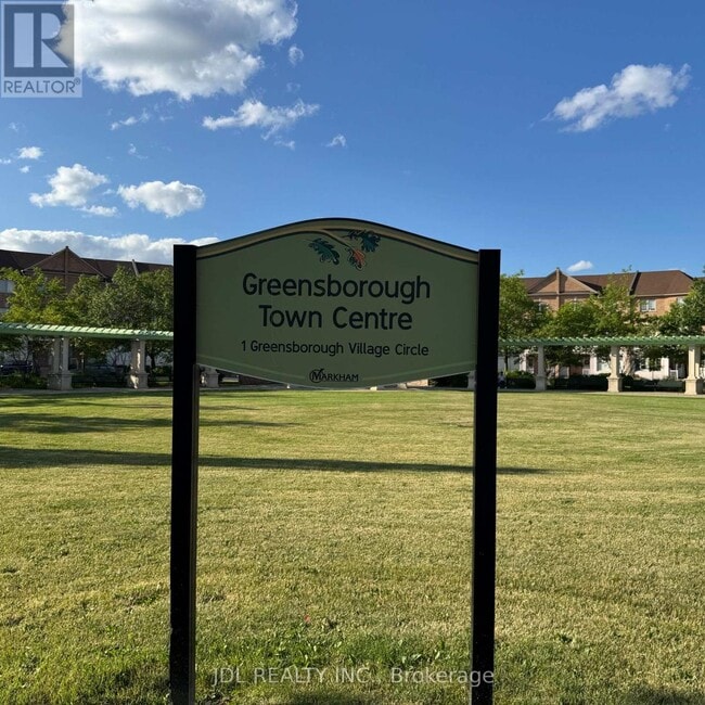 Photo - 10 Greensborough Village Cir