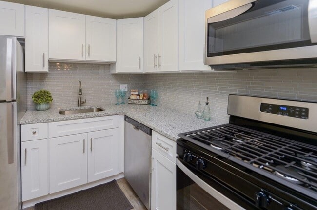 Photo - The Preserve at Owings Crossing Apartment ...