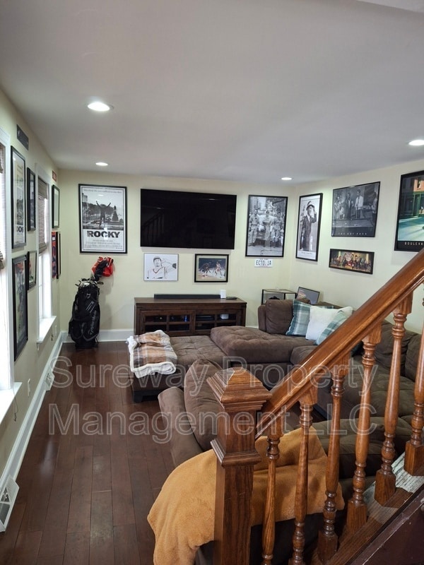 Photo - 213 Moss Mill Rd