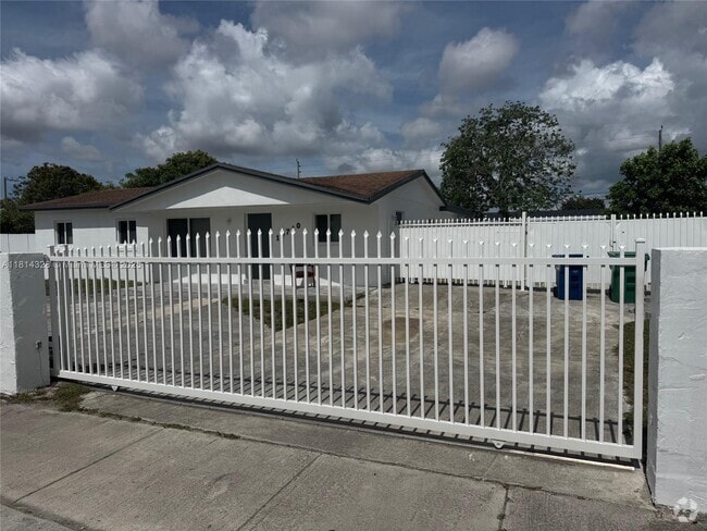 Building Photo - 19710 NW 46th Ave Rental