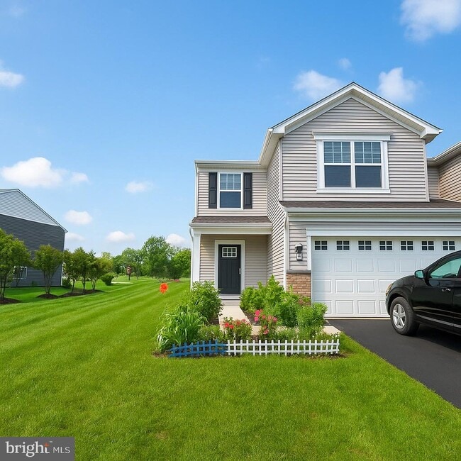 Photo - 28 Morley Blvd Townhome