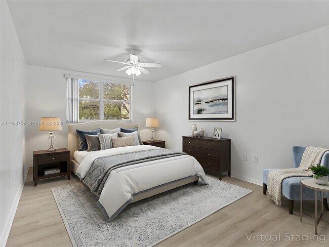 Photo - 8343 Lake Dr Unidad 205