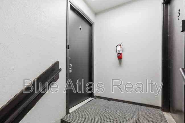 Photo - 225 Bryan St