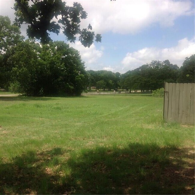 Photo - 2112 Tanglewood St Unidad 2112