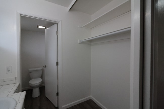 Photo - 2220 Lake Rd