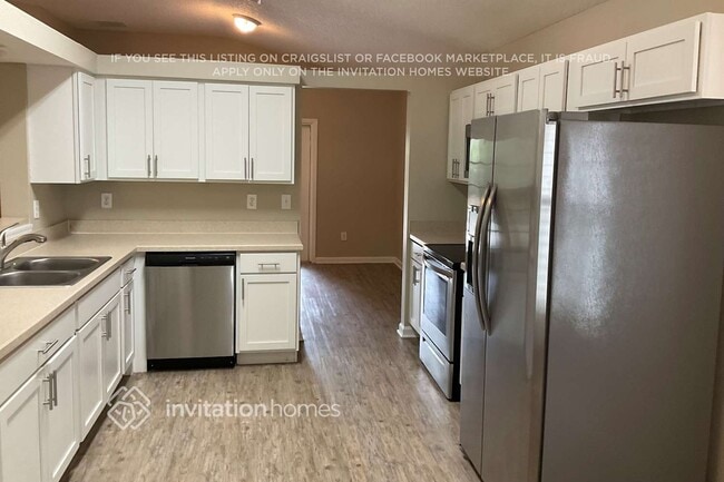 Photo - 863 S Lilac Loop