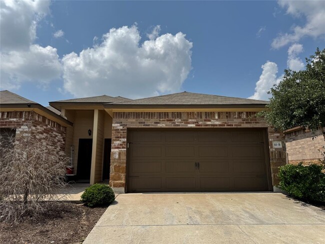 Photo - 311 Joanne Lp Townhome