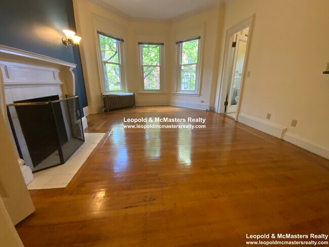 Photo - 379 Commonwealth Ave