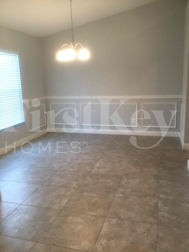 Photo - 328 SW Ridgecrest Dr