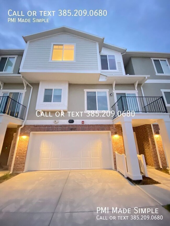 Clear and Bright, Newer Townhome in Rivert... - Clear and Bright, Newer Townhome in Rivert...