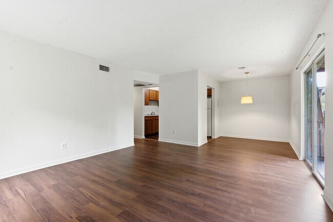 Photo - 131 Butcher St Unit C