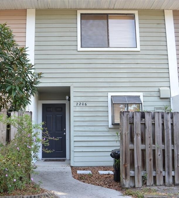 Building Photo - 2206 SW 39 Dr