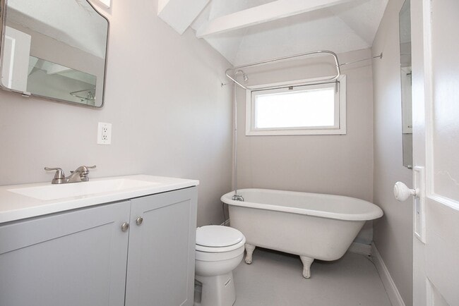 Photo - 13416 Harlon Ave Unidad 3rd Floor