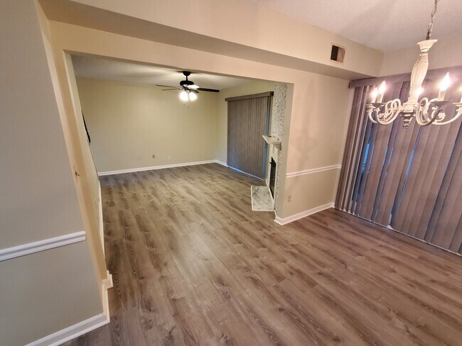 237 Timber Ct