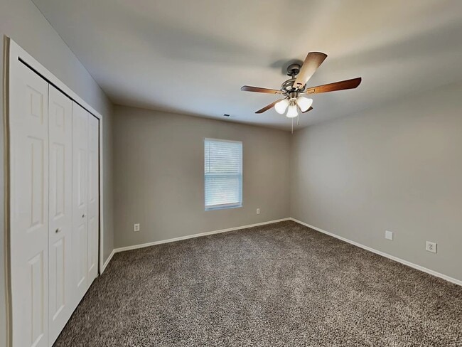 Photo - 2543 Buckleigh Dr