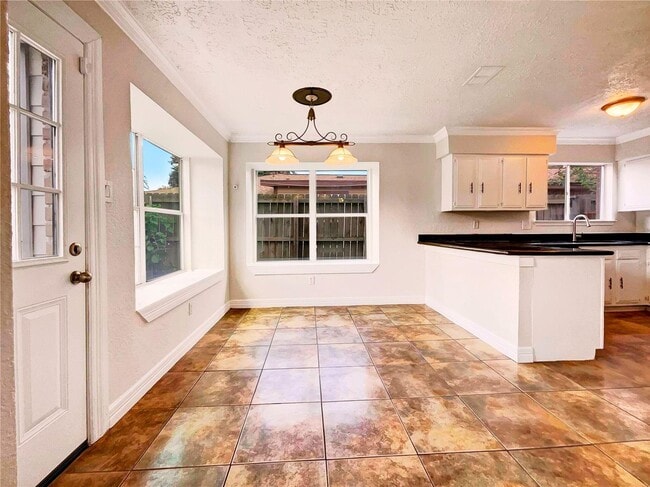 Photo - 7422 Breccia Dr