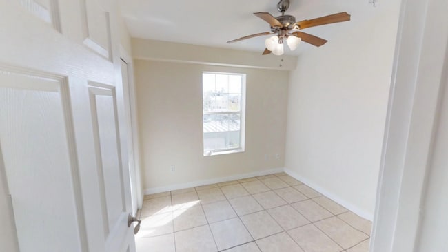 Photo - 31430 Avenue E