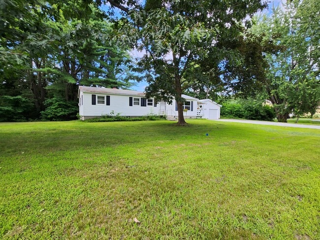 Photo - 158 McKeen St