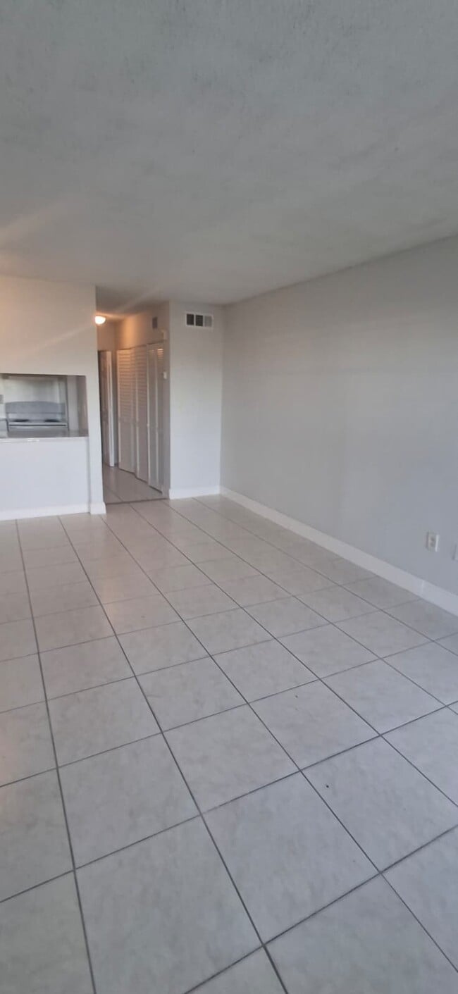 Photo - 251 NW 177th St