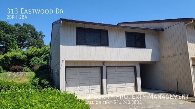 Building Photo - 313 Eastwood Dr Rental
