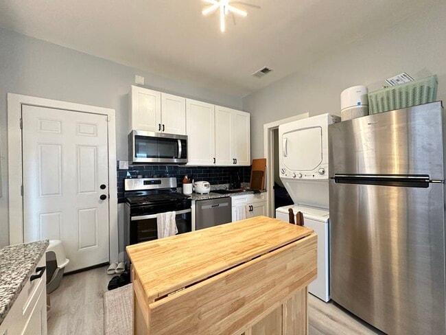 Photo - 1333 W Walton St Unidad F4