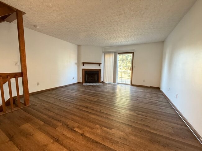 Photo - 2 Bedroom, 1 Bath Condo in Blacklick