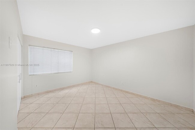 Photo - 410 Euclid Ave Unit 9