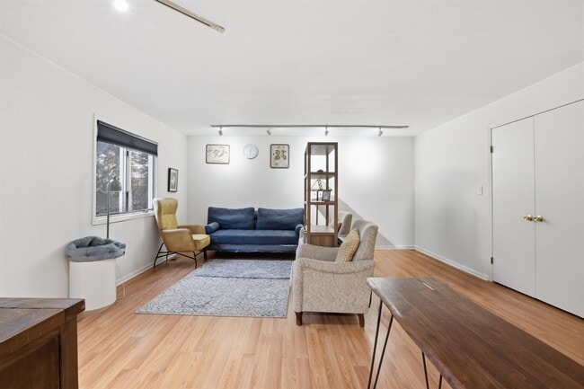 Photo - 700 10th St Unit 1