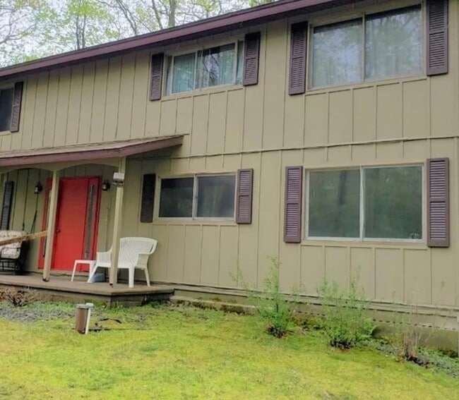 Unit 3 inside 4-Plex - 4152 Satuit Ln Unit 3