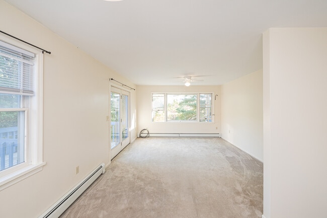Photo - 60 Riggs Dr Unit E