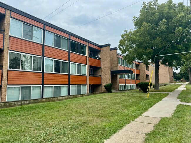 Building Photo - 311 Jarvis Street Rental