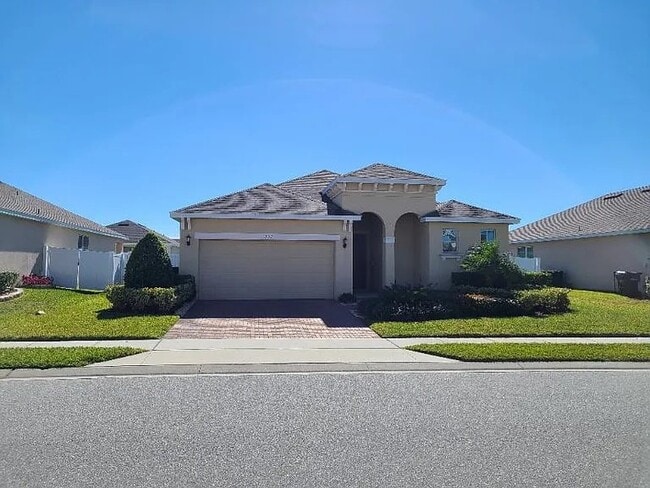 Building Photo - 151 Seville Dr