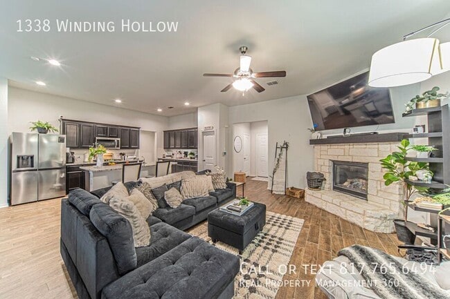 Photo - 1338 Winding Hollow Dr