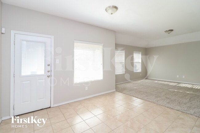 Photo - 10213 S Race St