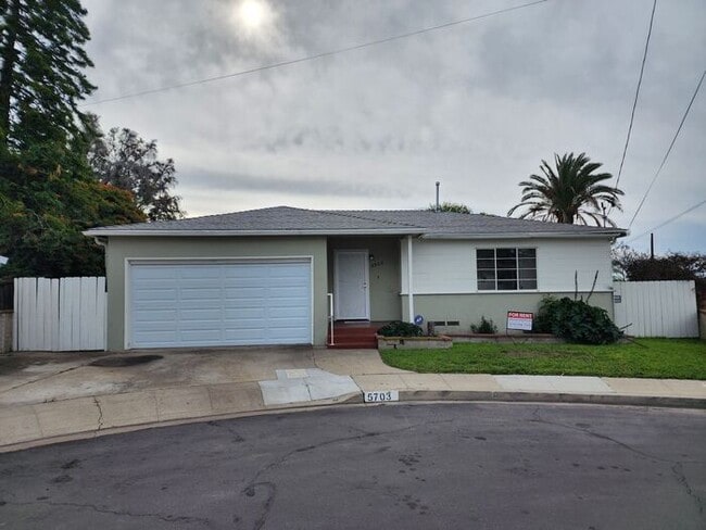 Building Photo - Cul de Sac living on large lot in El Cerrito Heights