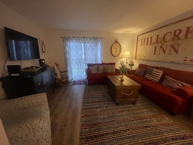 Photo - Recently Renovated Furnished 3 Bedroom 2 Bath Condo/ Apartment for Rent in Branson, MO Unit #2