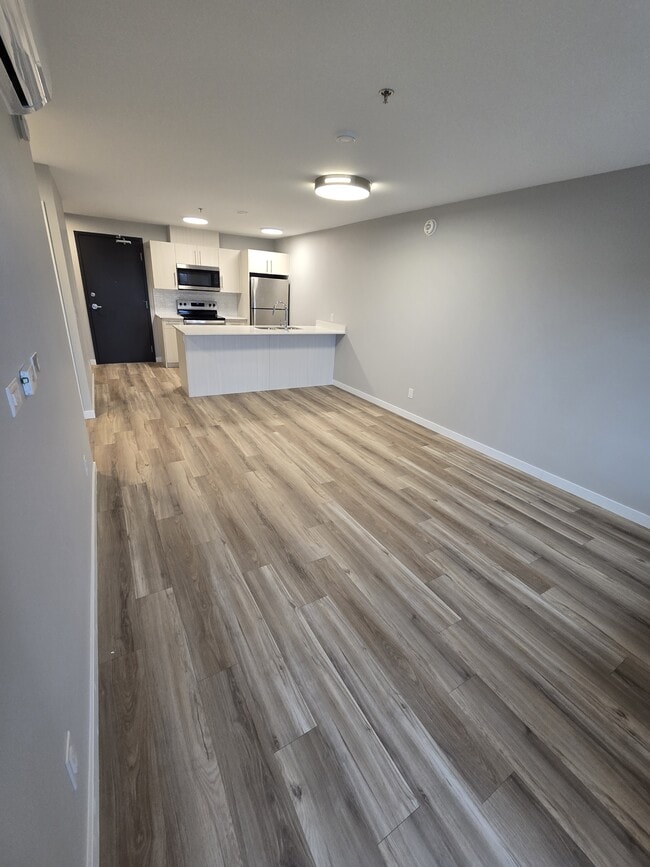 Building Photo - 475 St Anne's Rd Unit 507