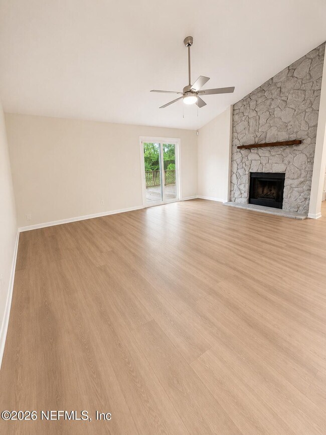 Photo - 11729 Wattle Tree Rd N