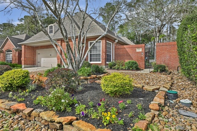 Photo - 3319 Hickory Brook Ln