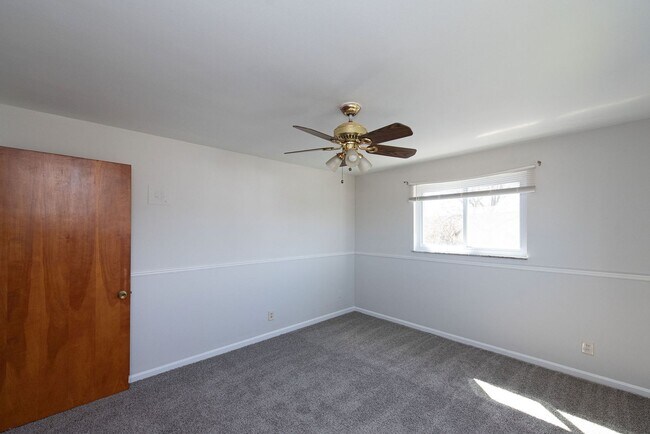 Photo - 2739 W North Bend Rd Unidad 4
