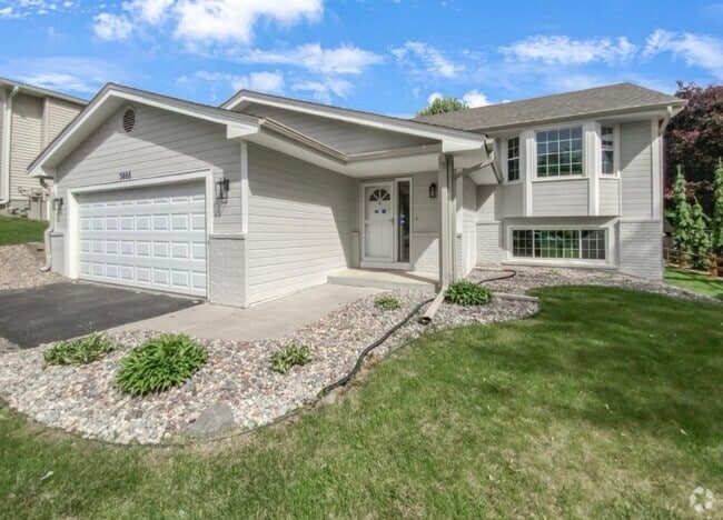 Building Photo - 3866 Westbury Dr Rental