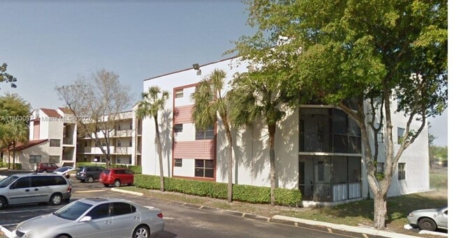 Building Photo - 3400 Foxcroft Rd Unit 216 Rental