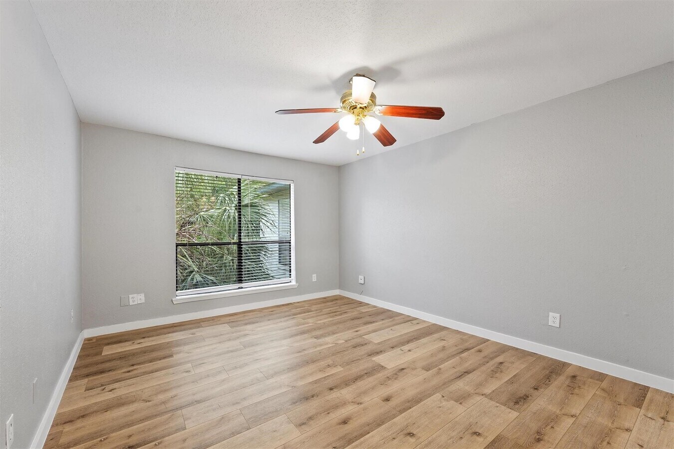 Photo - 9009 Richmond Ave. Unidad 111 Rental