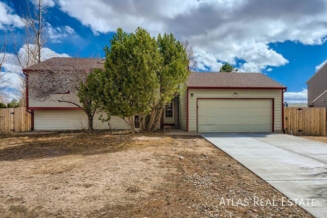 Building Photo - 8465 Freemantle Dr