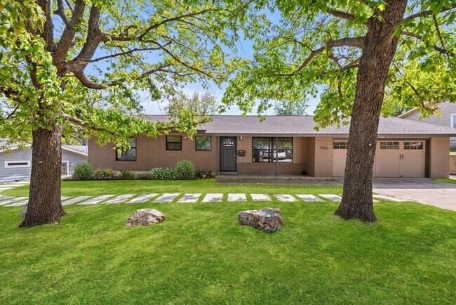Photo - 2503 Rockingham Dr